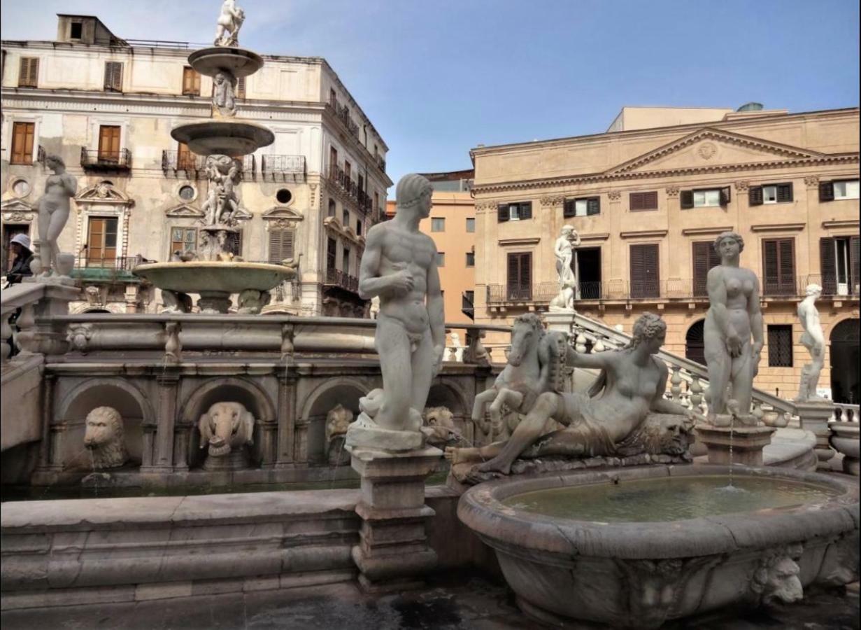 Dietro La Cattedrale Palermo Kültér fotó